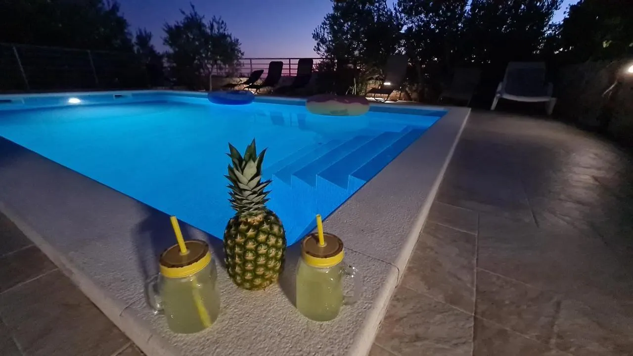 Luxury Villa Ana With Private Pool And Sea View Kaštela