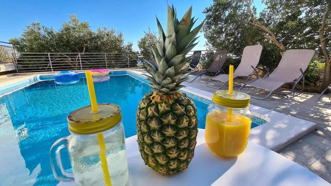 Luxury Villa Ana With Private Pool And Sea View Kaštela